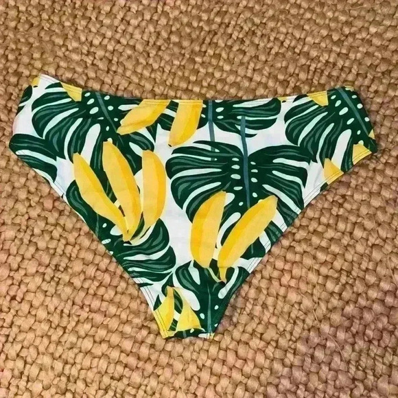 SHEIN women’s Green &‎ yellow bathing suite bottoms size 3X - Picture 2 of 4